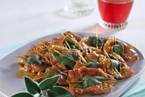 Italian-Food-Tour-in-Hanoi5410933fcd5aab3bada8